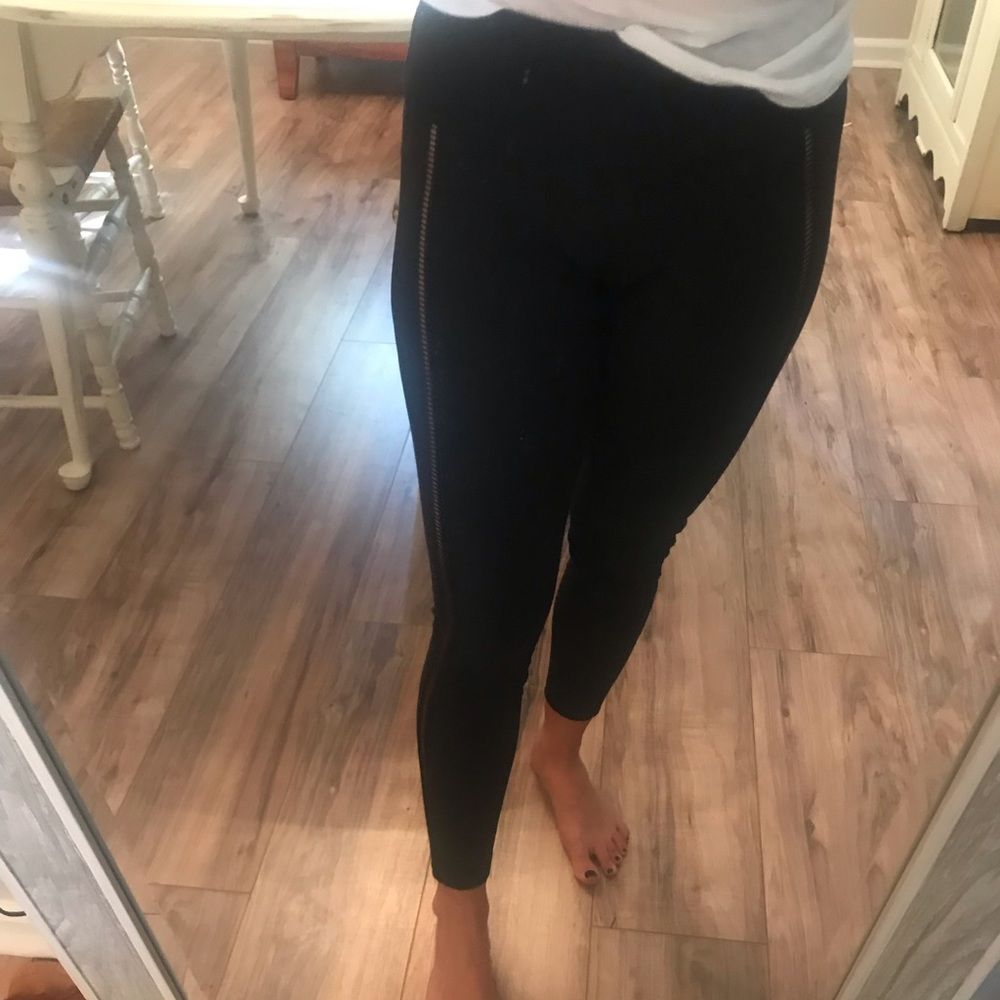 Brand New Beyond Yoga Leggings